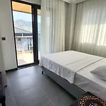 Cesur C4 Oezel Havuzlu Villa *
