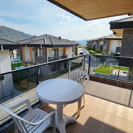 Villa Cesur C4 Oezel Havuzlu